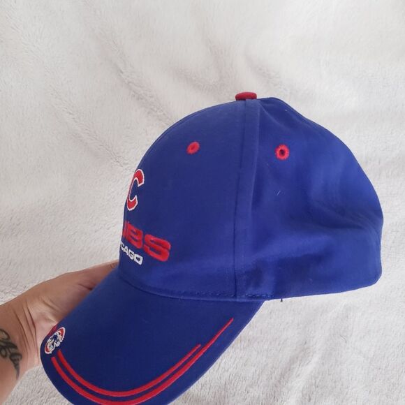 Chicago Cubs MLB Embroidered Blue Red Trucker Hat - Picture 8 of 9